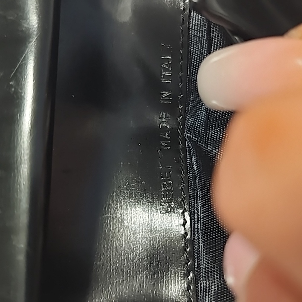 Authentic BVLGARI Wallet Unisex - Picture 8 of 13